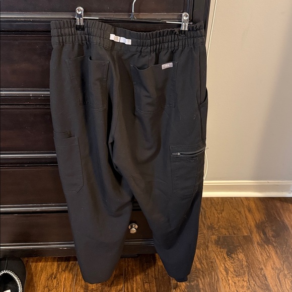 Figs Women’s Uman Scrub Pants - Picture 3 of 4